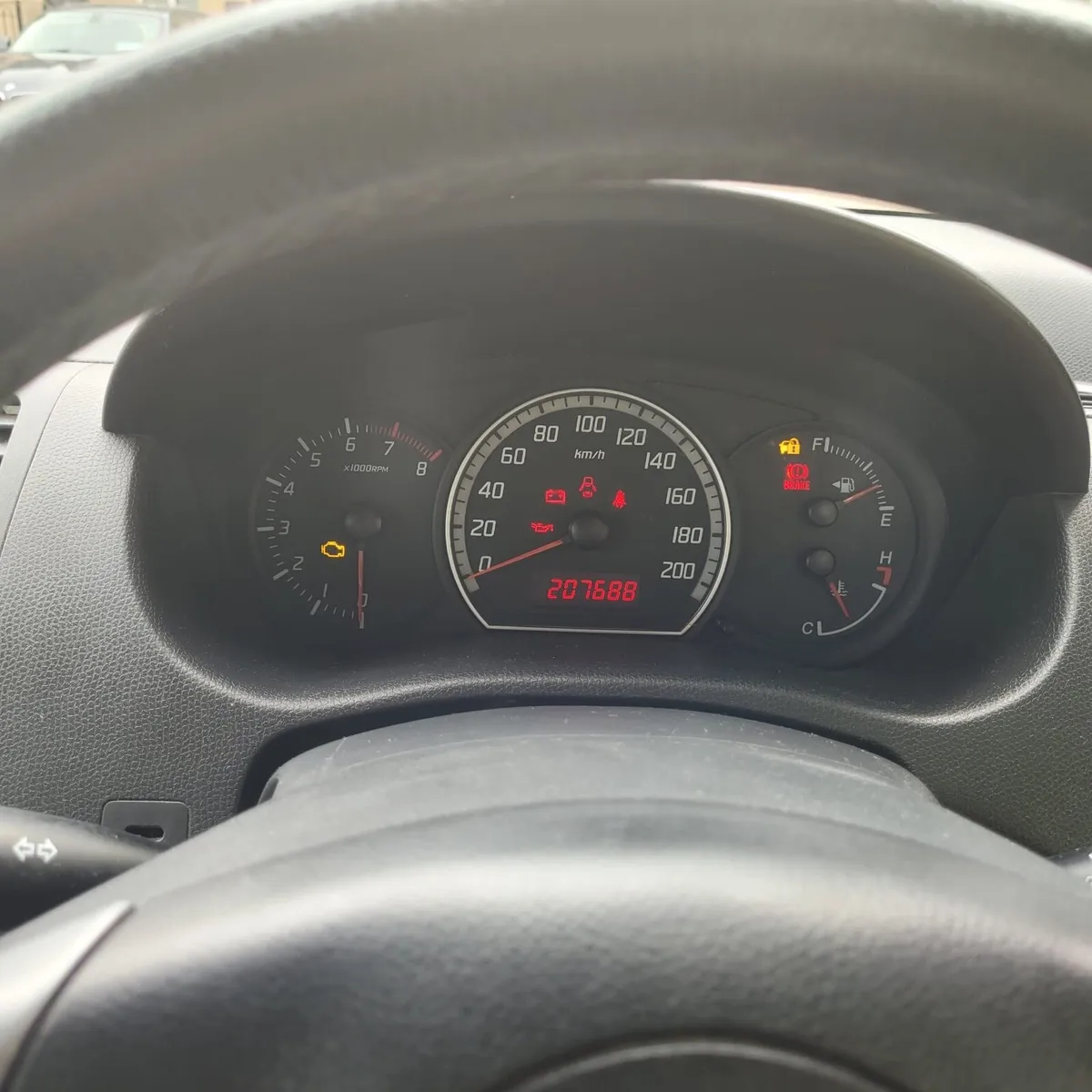 Suzuki Swift 1.3L - Image 4