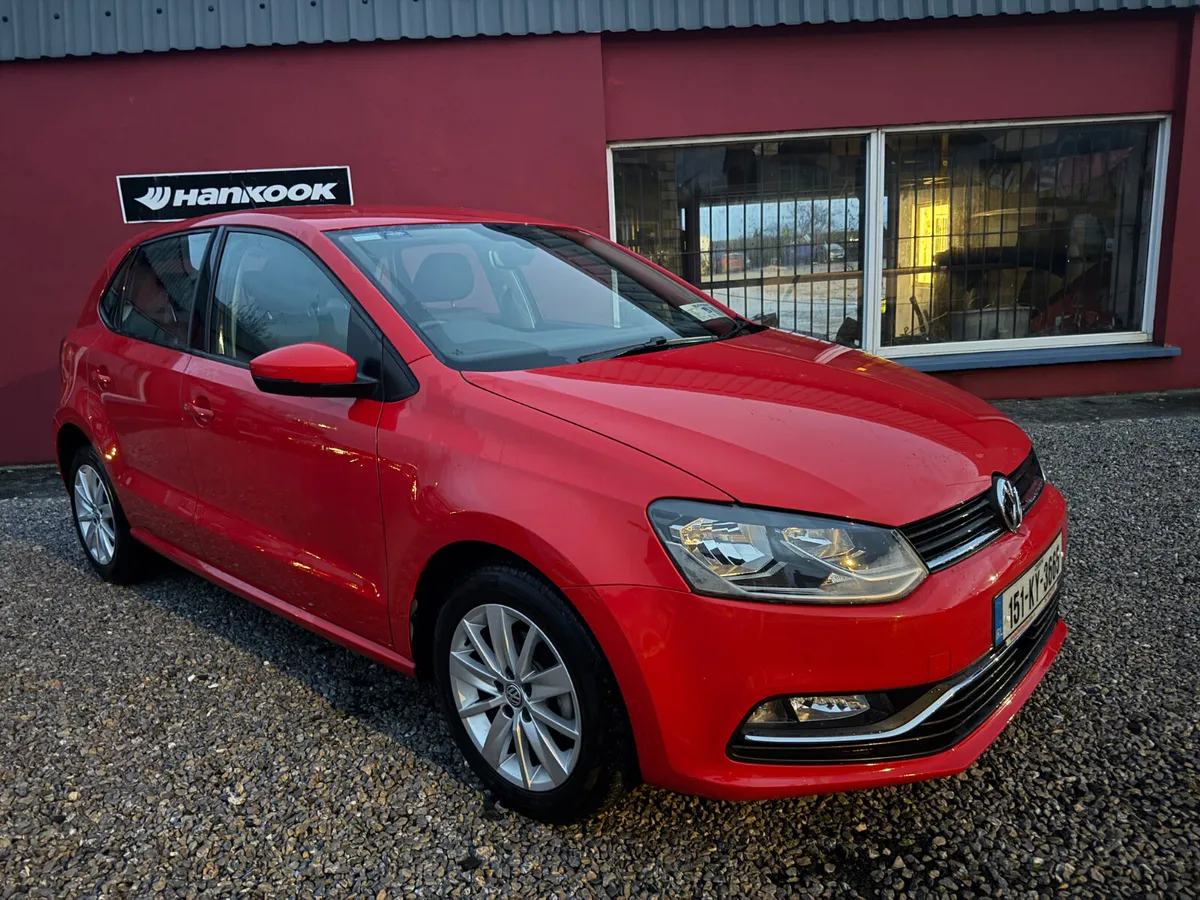 Volkswagen Polo 2015 AUTOMATIC REVERSE CAMERA - Image 2
