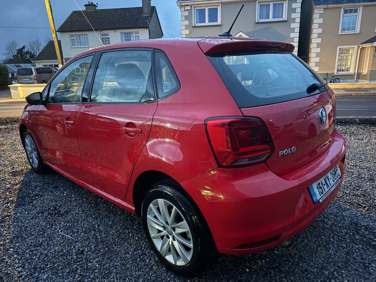 Volkswagen Polo 2015 AUTOMATIC REVERSE CAMERA - Image 4