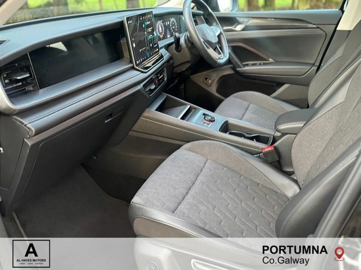 Volkswagen Tayron AUTOMATIC EDITION 2.0 TDI 150HP - Image 4