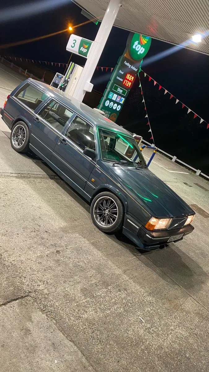 Volvo 740 GLE - Image 2