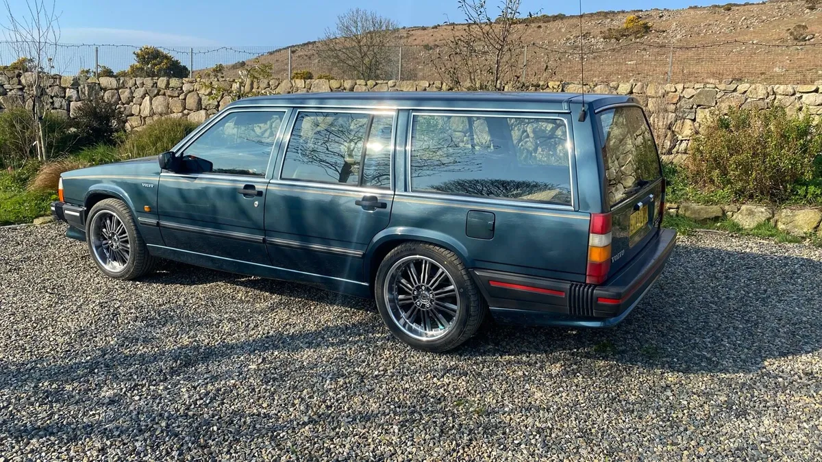 Volvo 740 GLE - Image 4