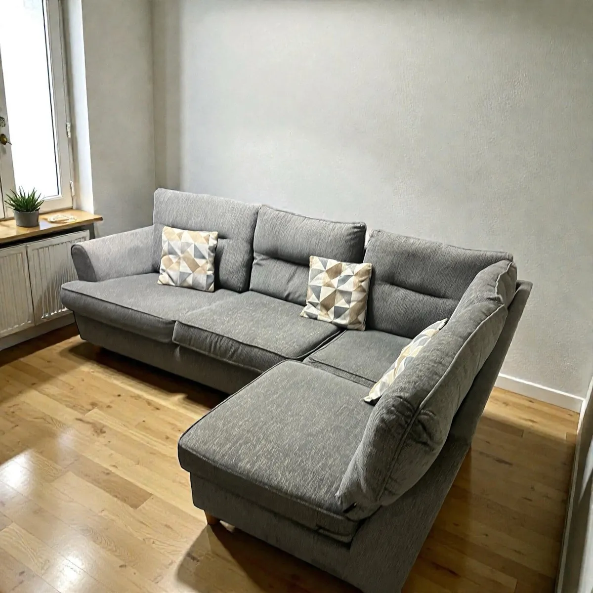 Grey corner sofa set l shaped delivery available - Image 4