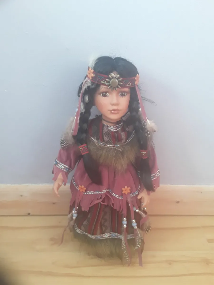 Lovely porcelain dolls - Image 1