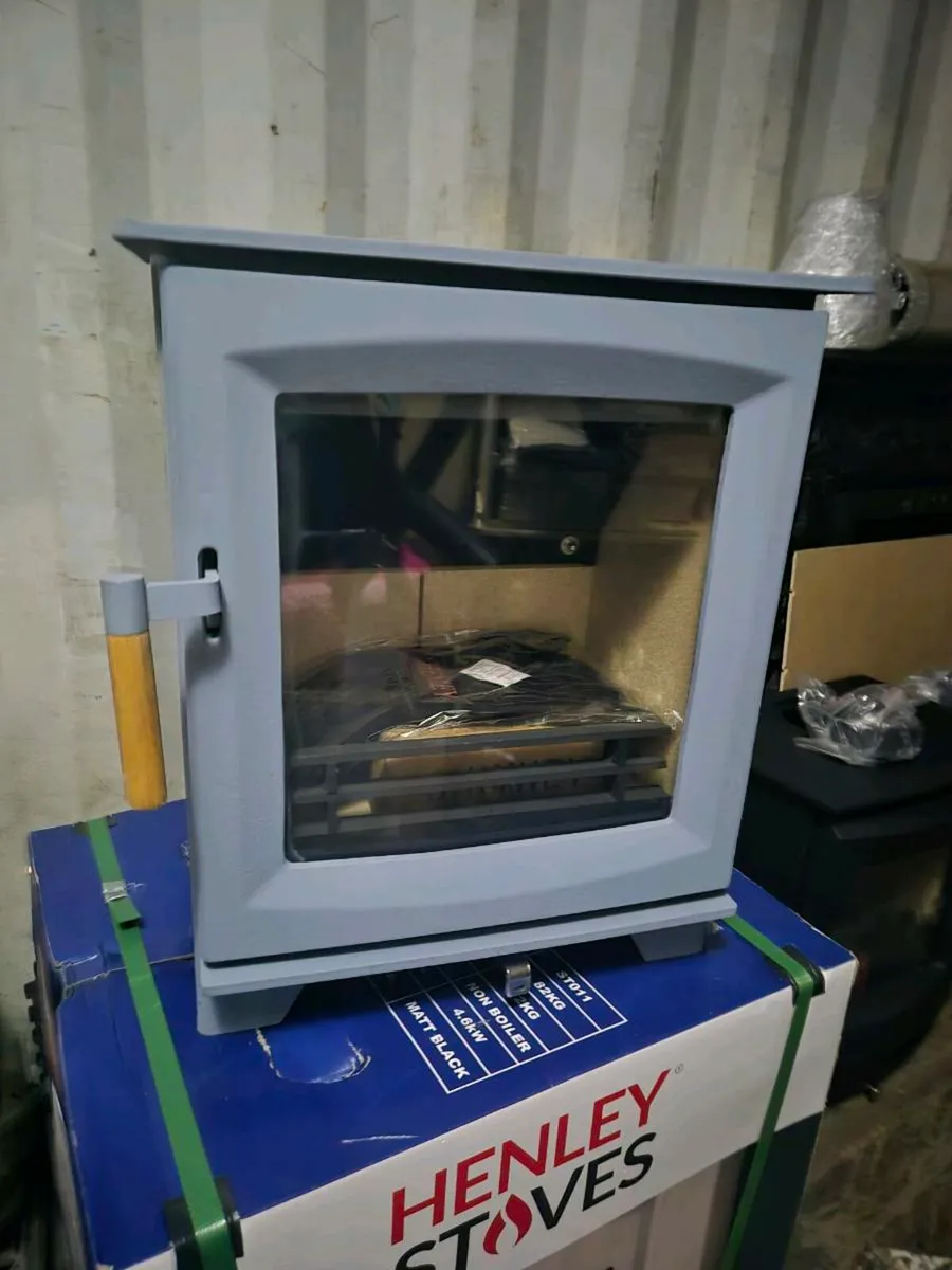 Henley stove - Image 1