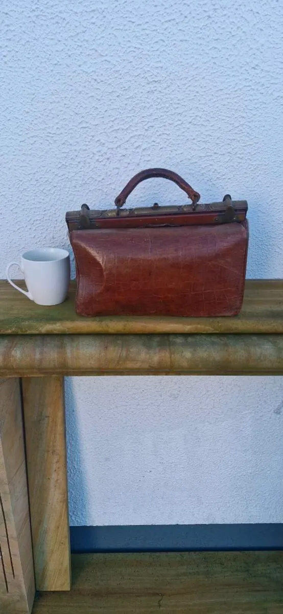 Gladstone bag - Image 1