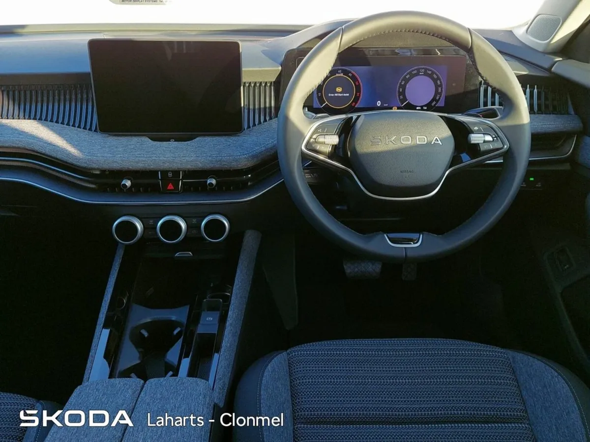 Skoda Superb SELECTION 2.0TDI 150HP DSG - Image 2