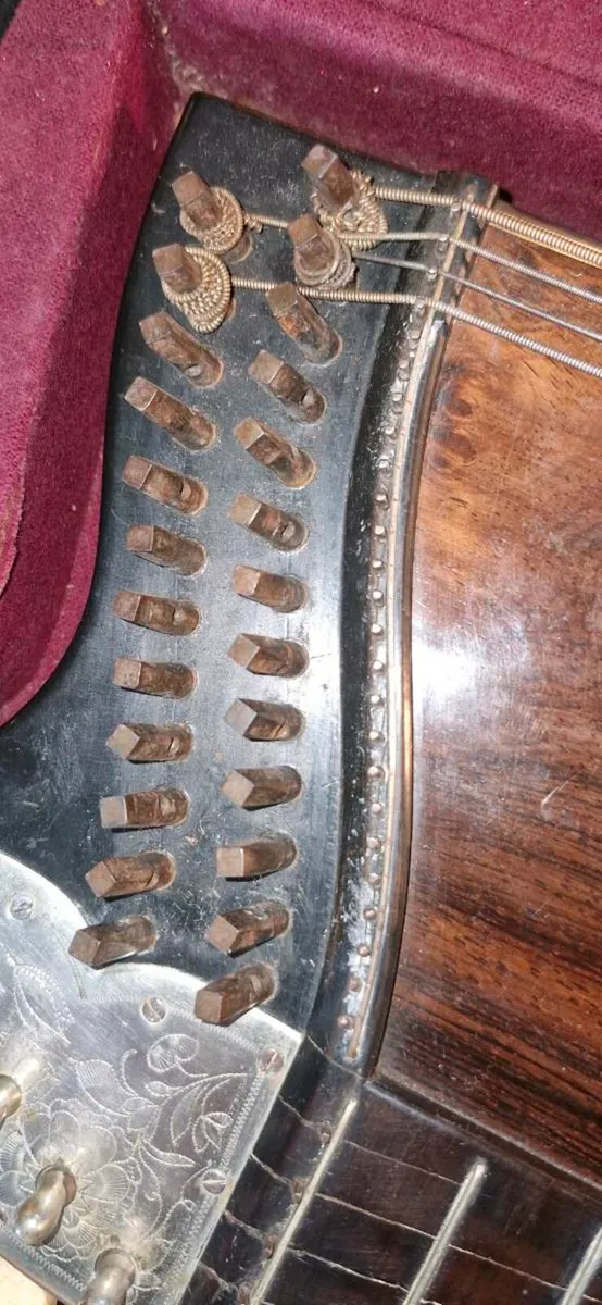 Antique instrument - Image 2