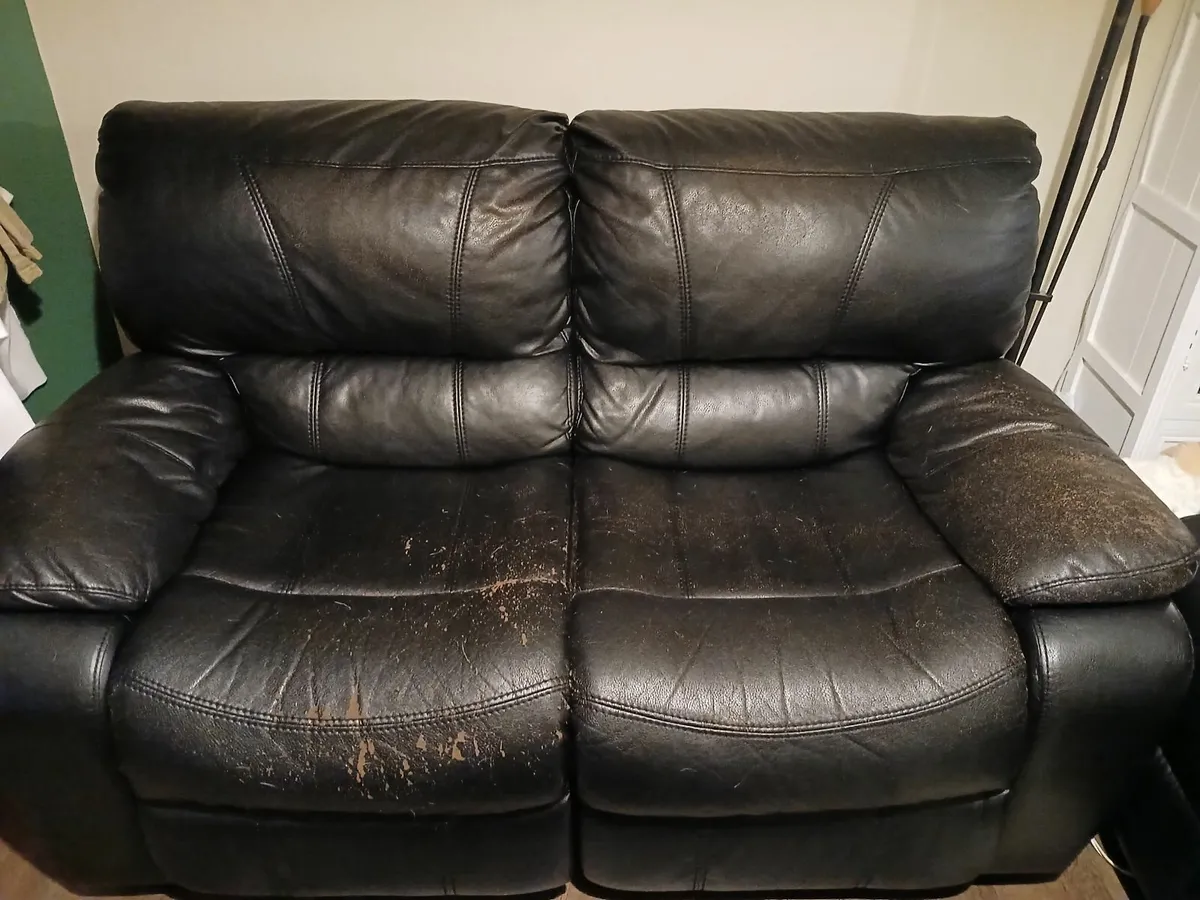 2 seater + 3 seater couch - Image 2