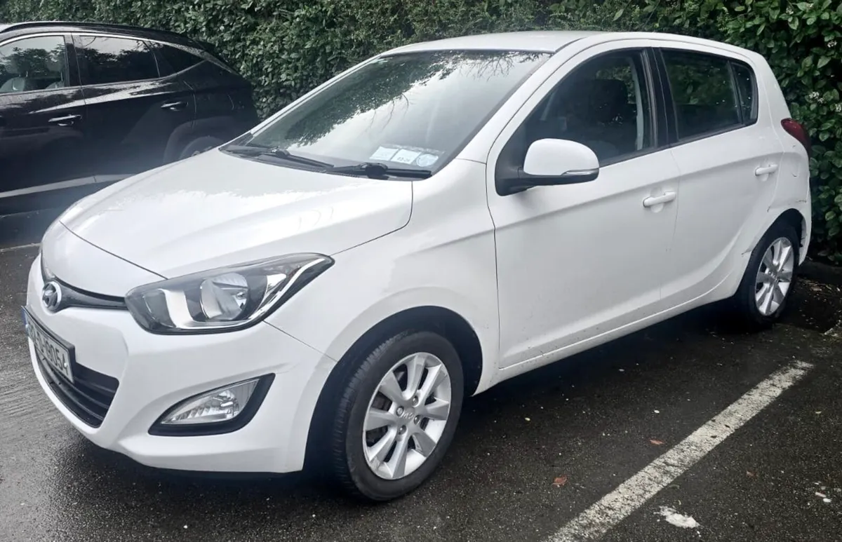 2013 Hyundai i20 UNBELIEVABLE VALUE - Image 1