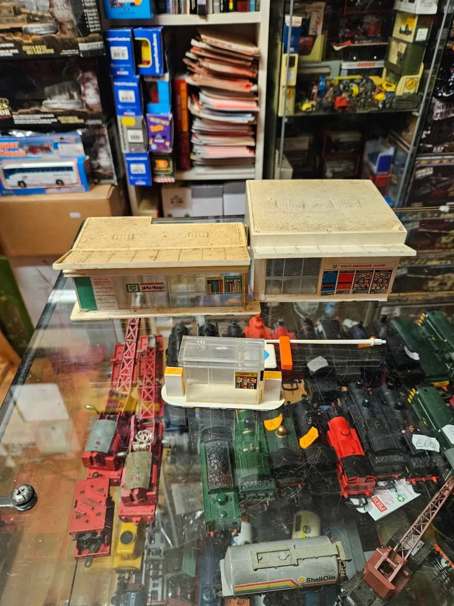 Matchbox Lesney Garage - Image 2