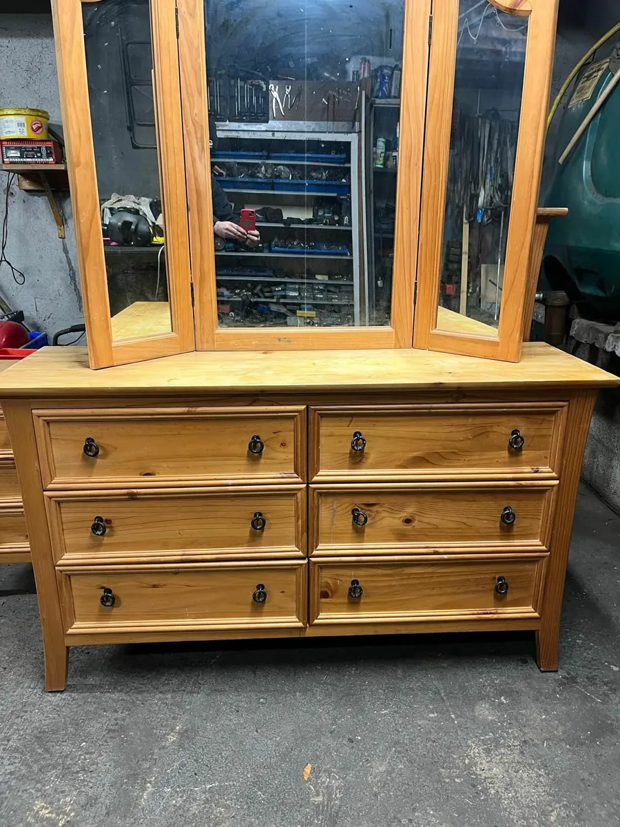 Bedrooms Furniture - Image 3