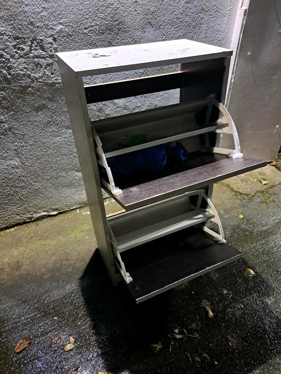 Wooden storage unit - Image 1