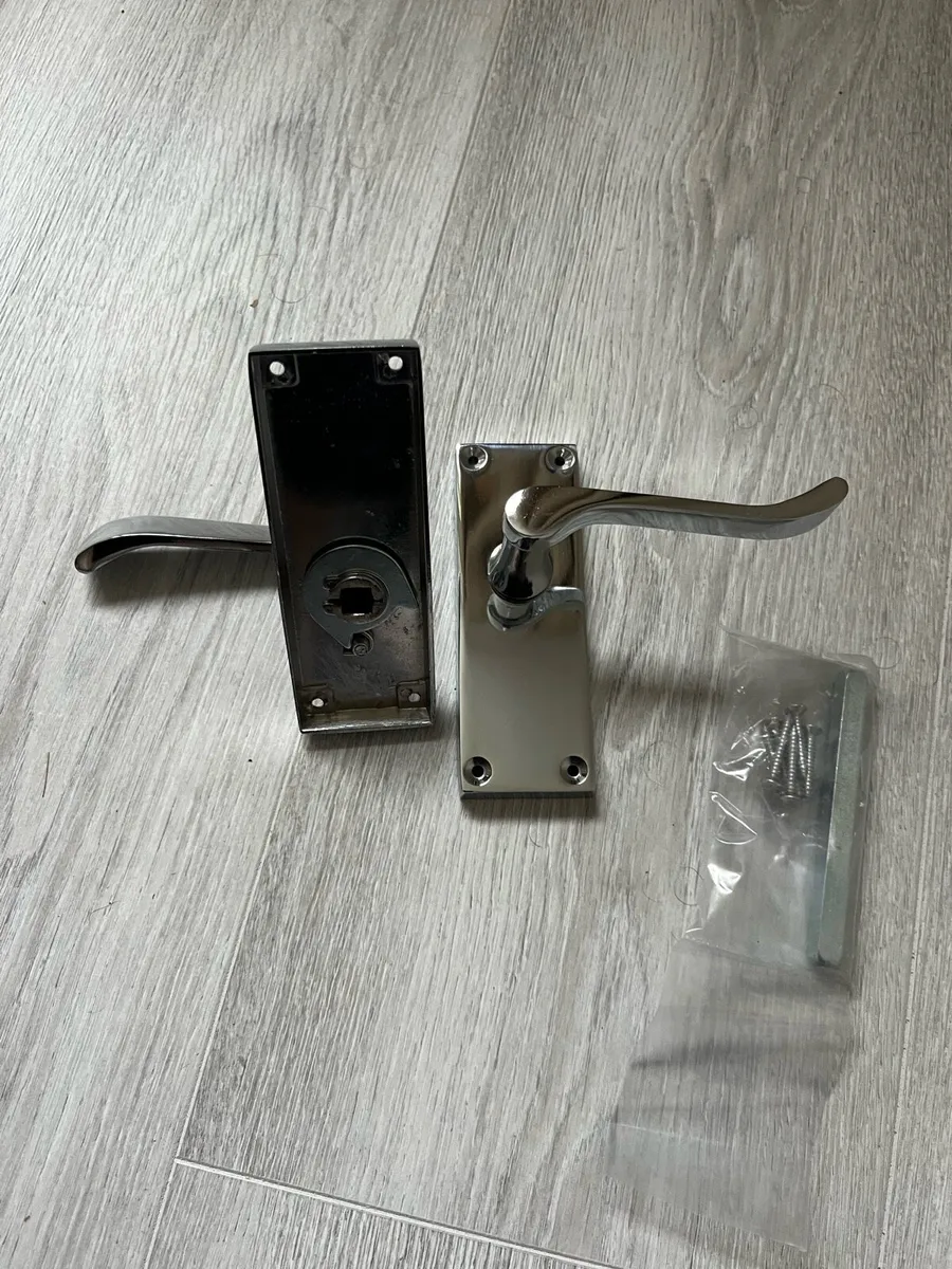 Door handles - Image 2