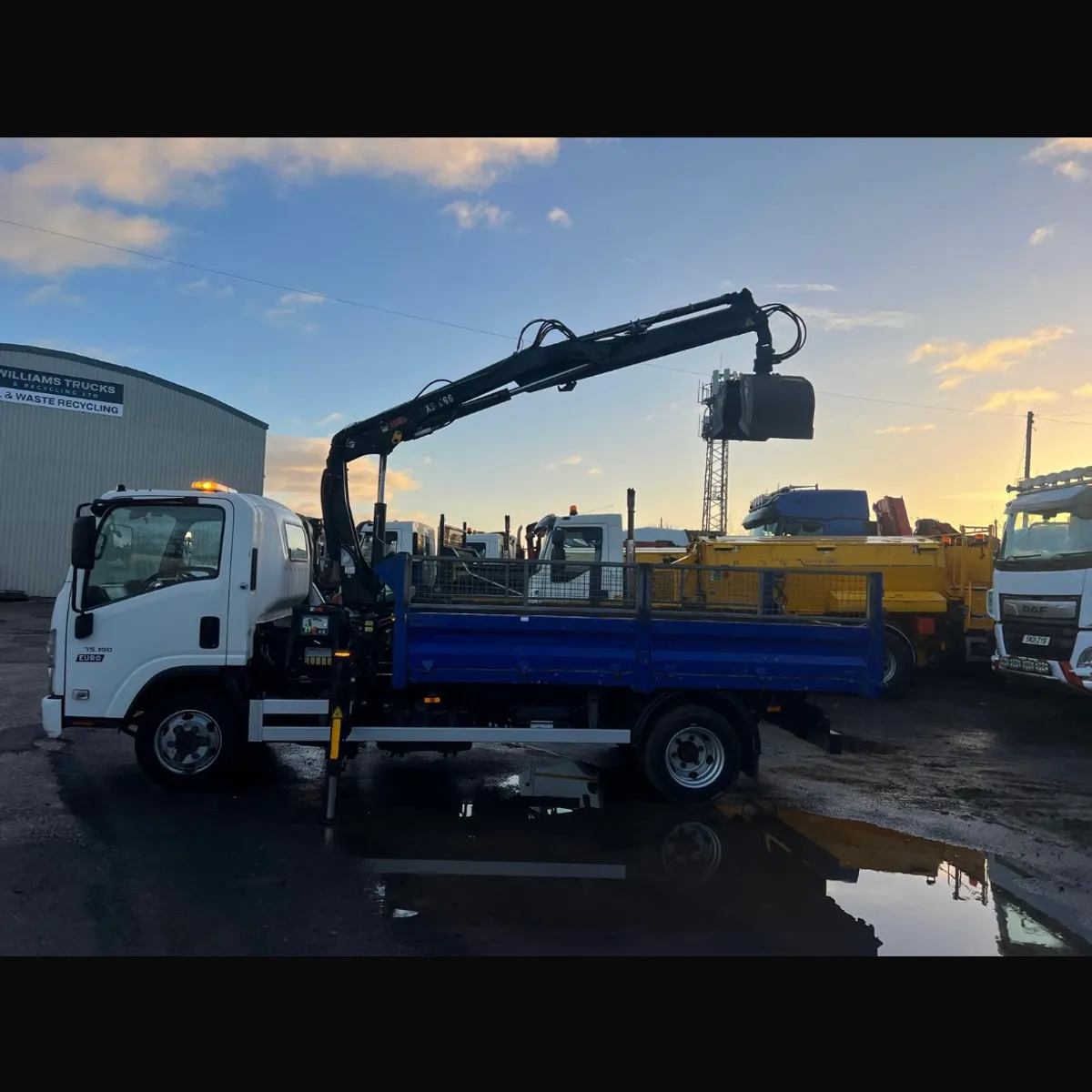 Isuzu Tipper Grab - Image 4