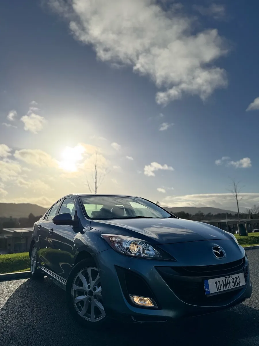 Mazda 3 - Image 2