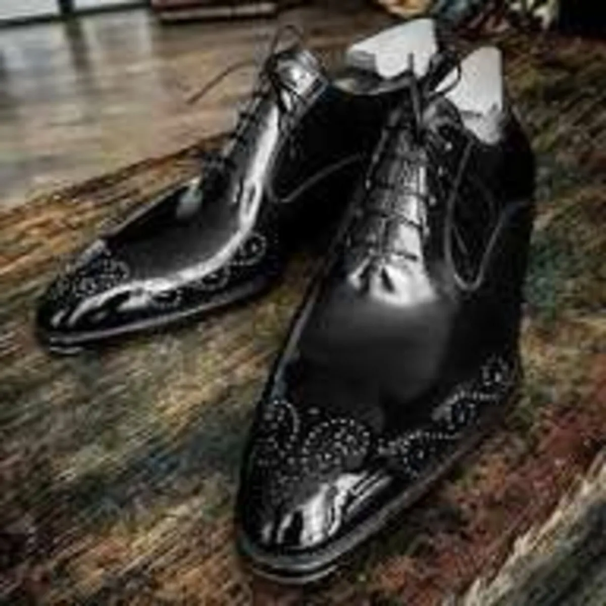 Luxury Used Leather Designer Mens Shoes - Image 2