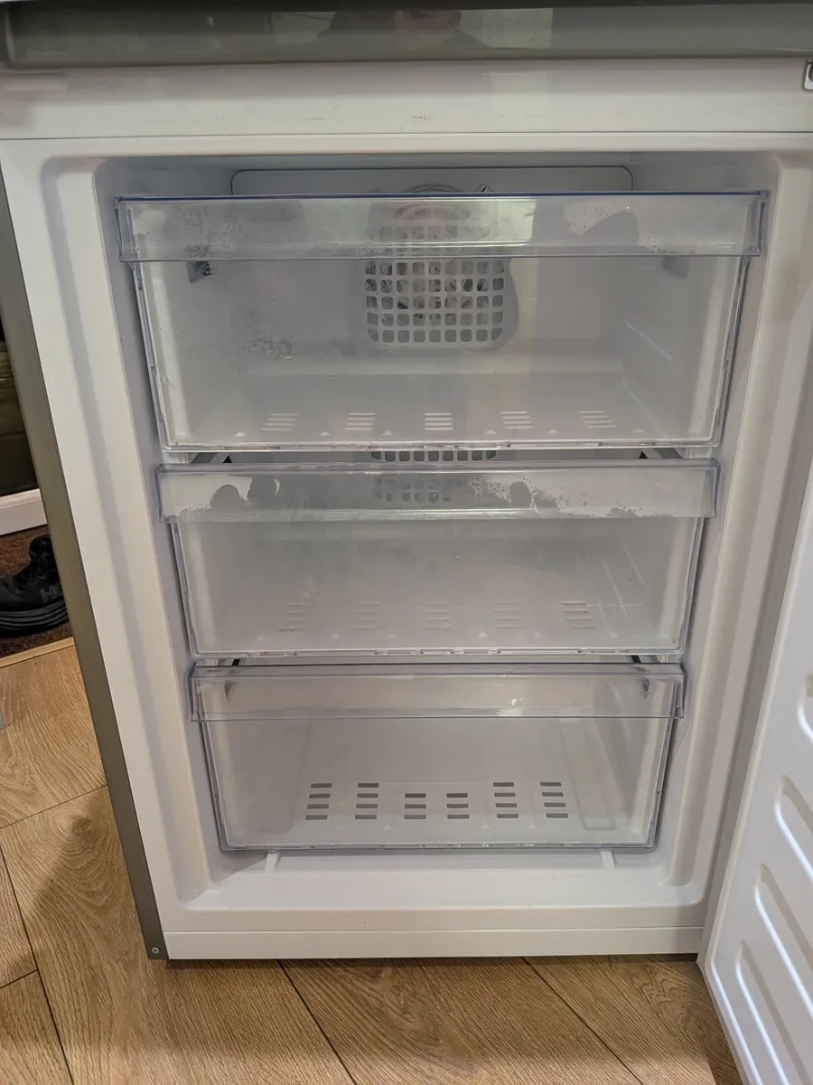 Fridge freezer - Image 3