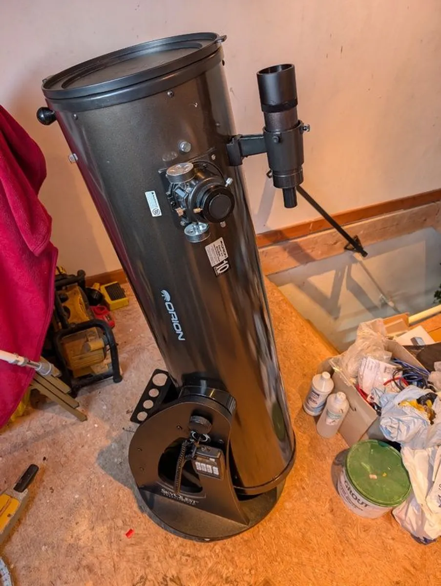 Orion XT10i Dobsonian Telescope - Image 1