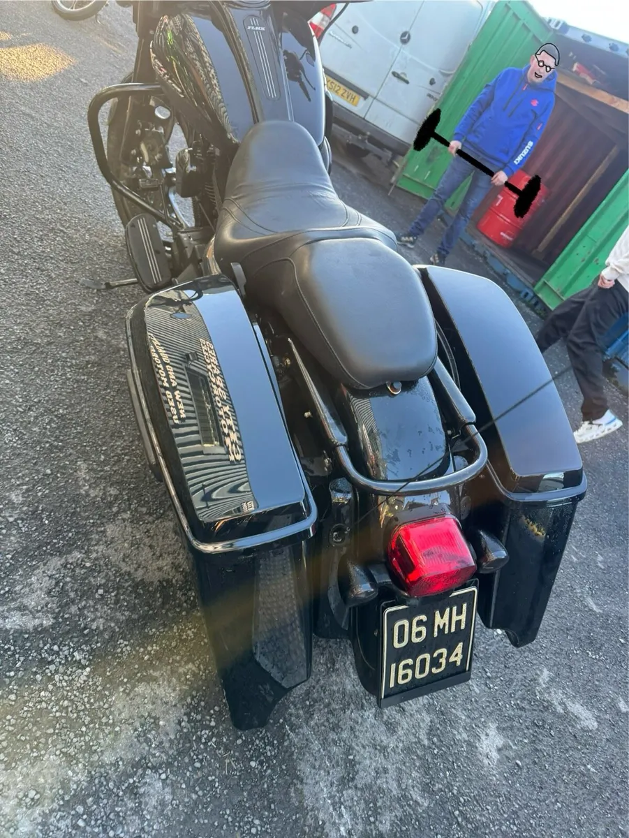 Harley Street Glide Damaged!! - Image 3