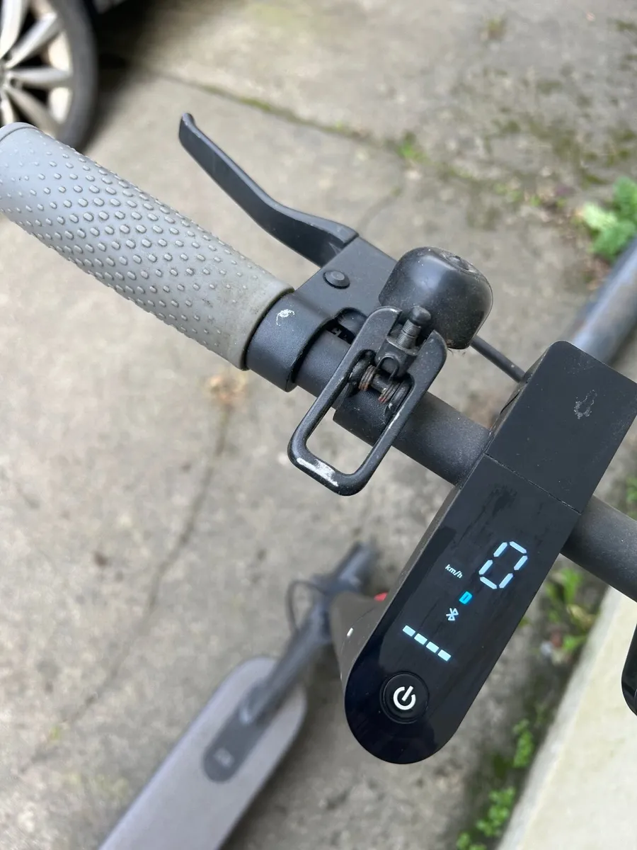 E scooter nice for Christmas - Image 2