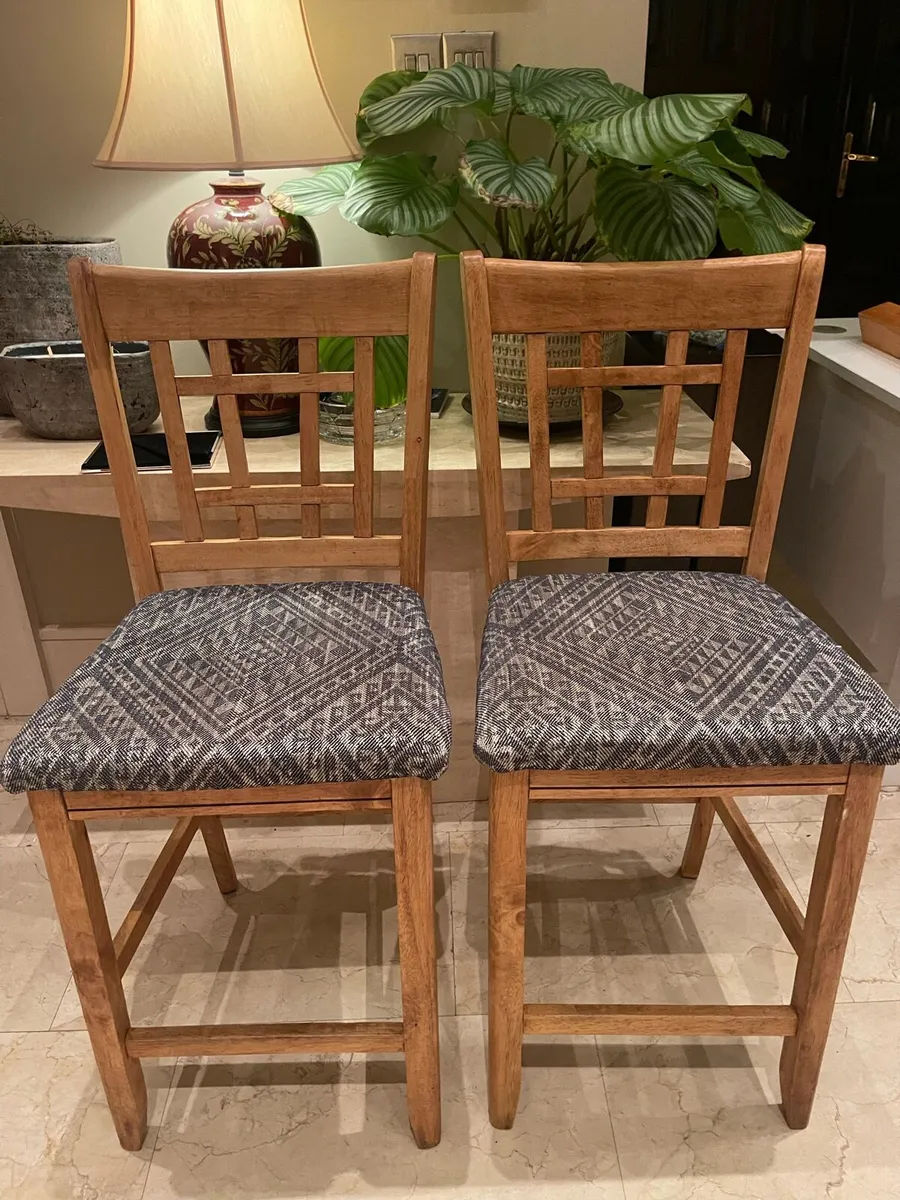 2 x Matching Kitchen Island Breakfast Bar Stools - Image 1