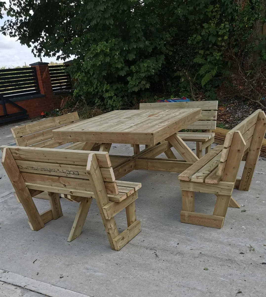 Garden furniture - Image 1