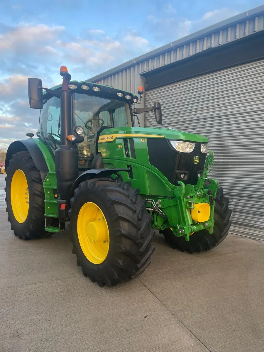 John Deere 6R195 - Image 1