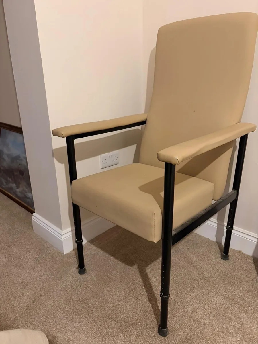 Orthopaedic Chair - Image 1