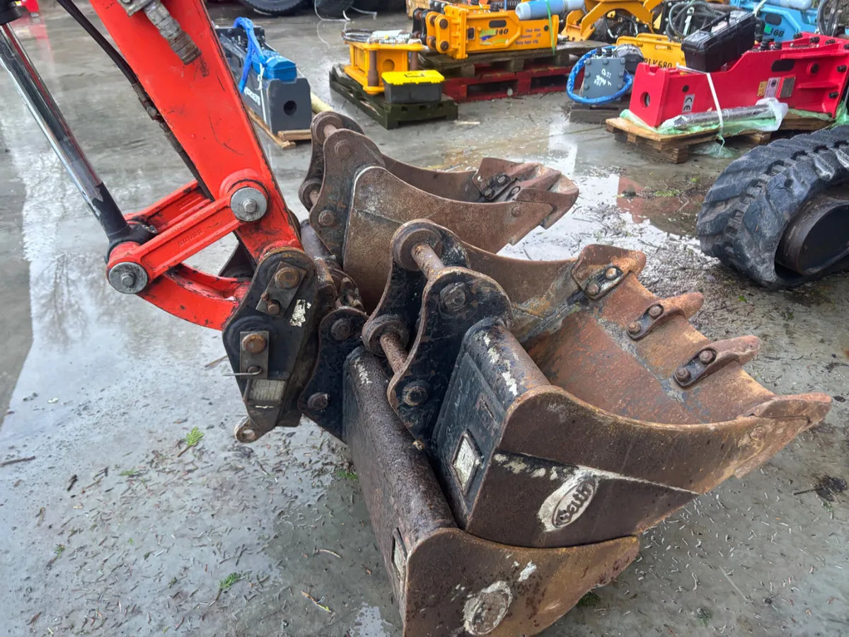 2019 Kubota KX030-4  2800hrs - Image 4