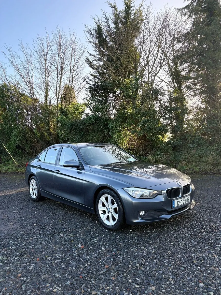 BMW 320d - Image 1