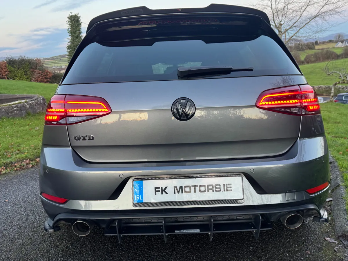 Volkswagen Golf 2018 GTD 7.5 AUTO - Image 4