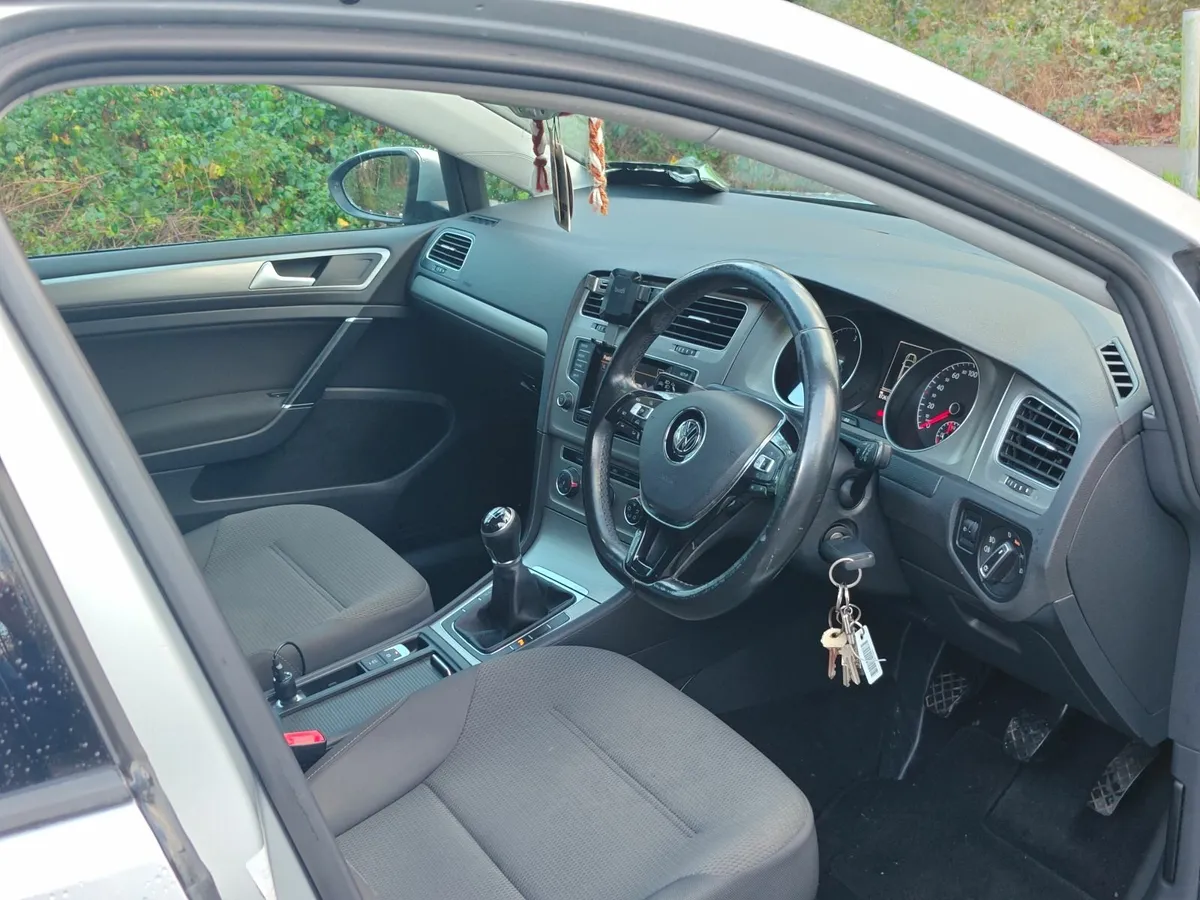 Volkswagen Golf BLUEMOTION TDI 2015 - Image 3