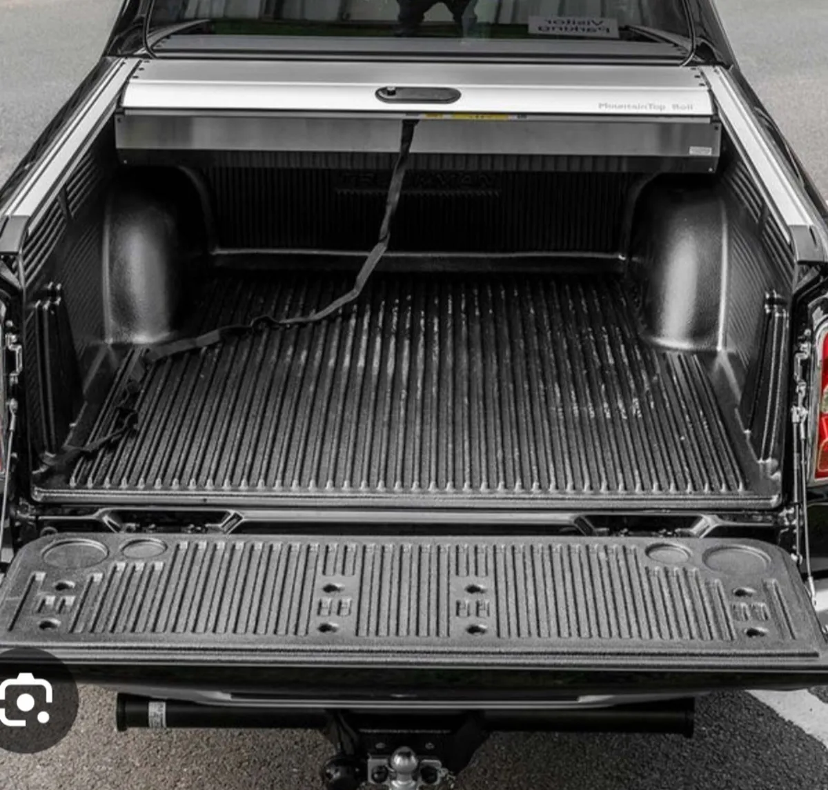 Roller shutter for Mitsubishi L200 - Image 1