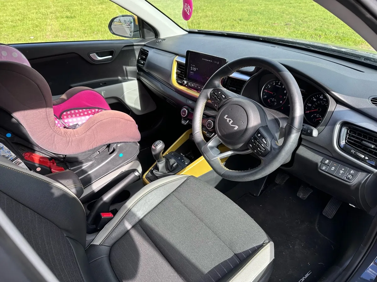 Kia stonic new model Quantum 1.0 petrol 2023 - Image 2