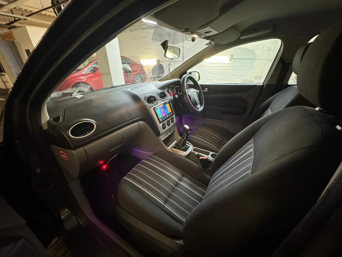 2010 Ford focus - Image 4