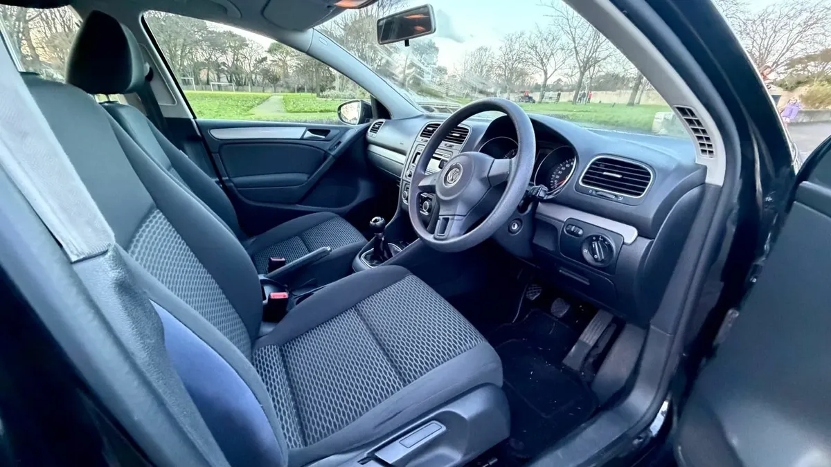 Volkswagen Golf 2010 | 132,000 km | NCT Jan 2027 - Image 3