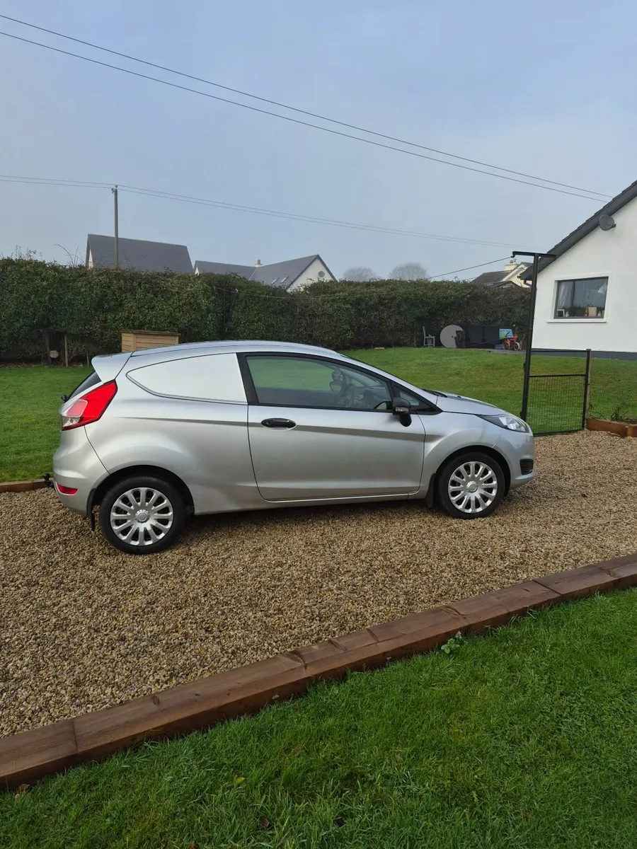 Ford Fiesta 2013 - Image 3