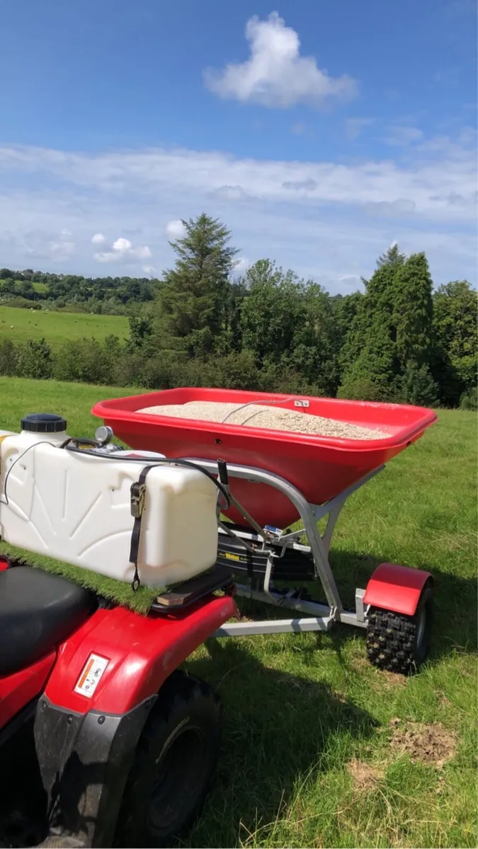 ****Walco spreader**** - Image 1