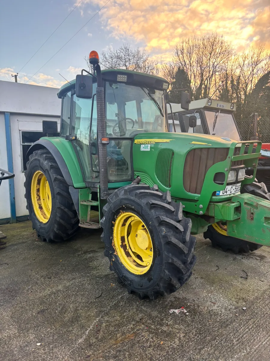 JIHN DEERE 6220 - Image 1