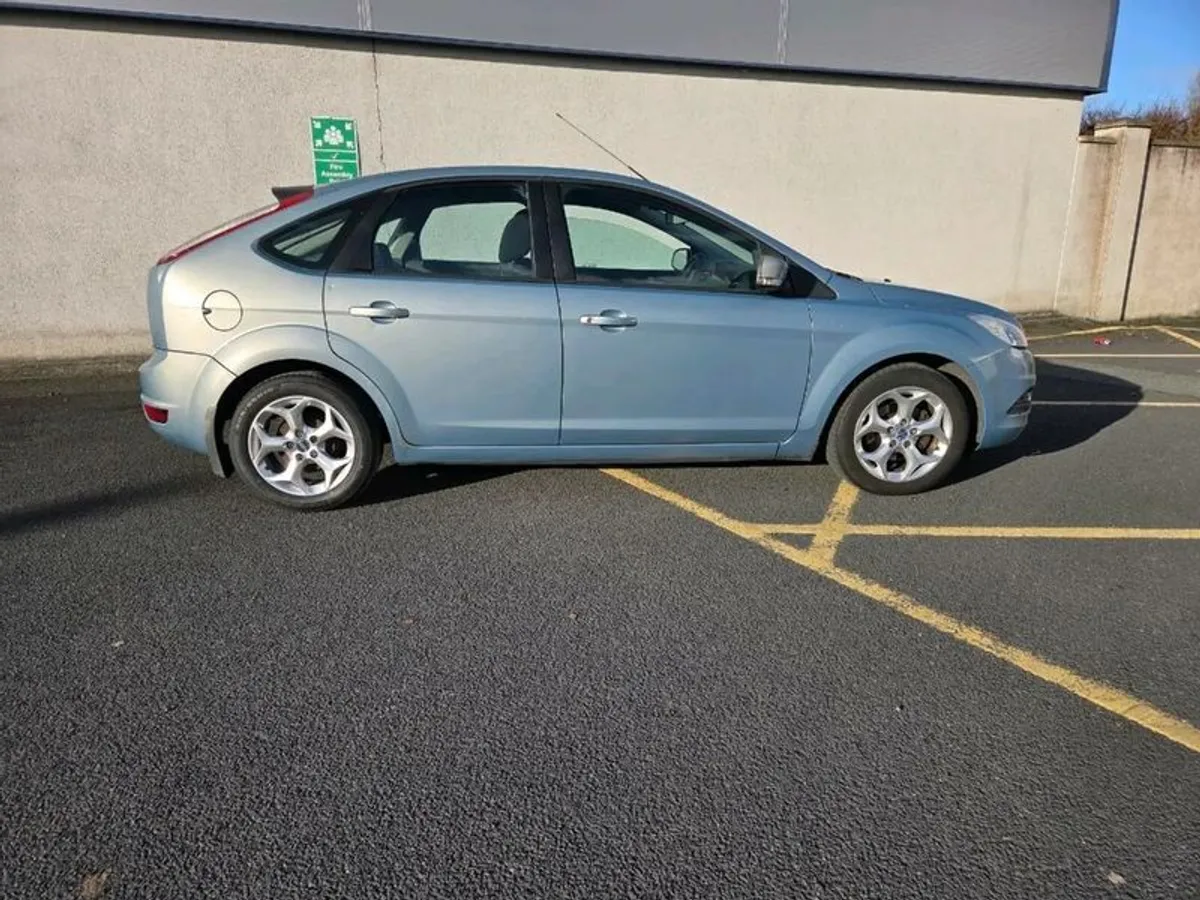 2010 Ford Focus - Image 1