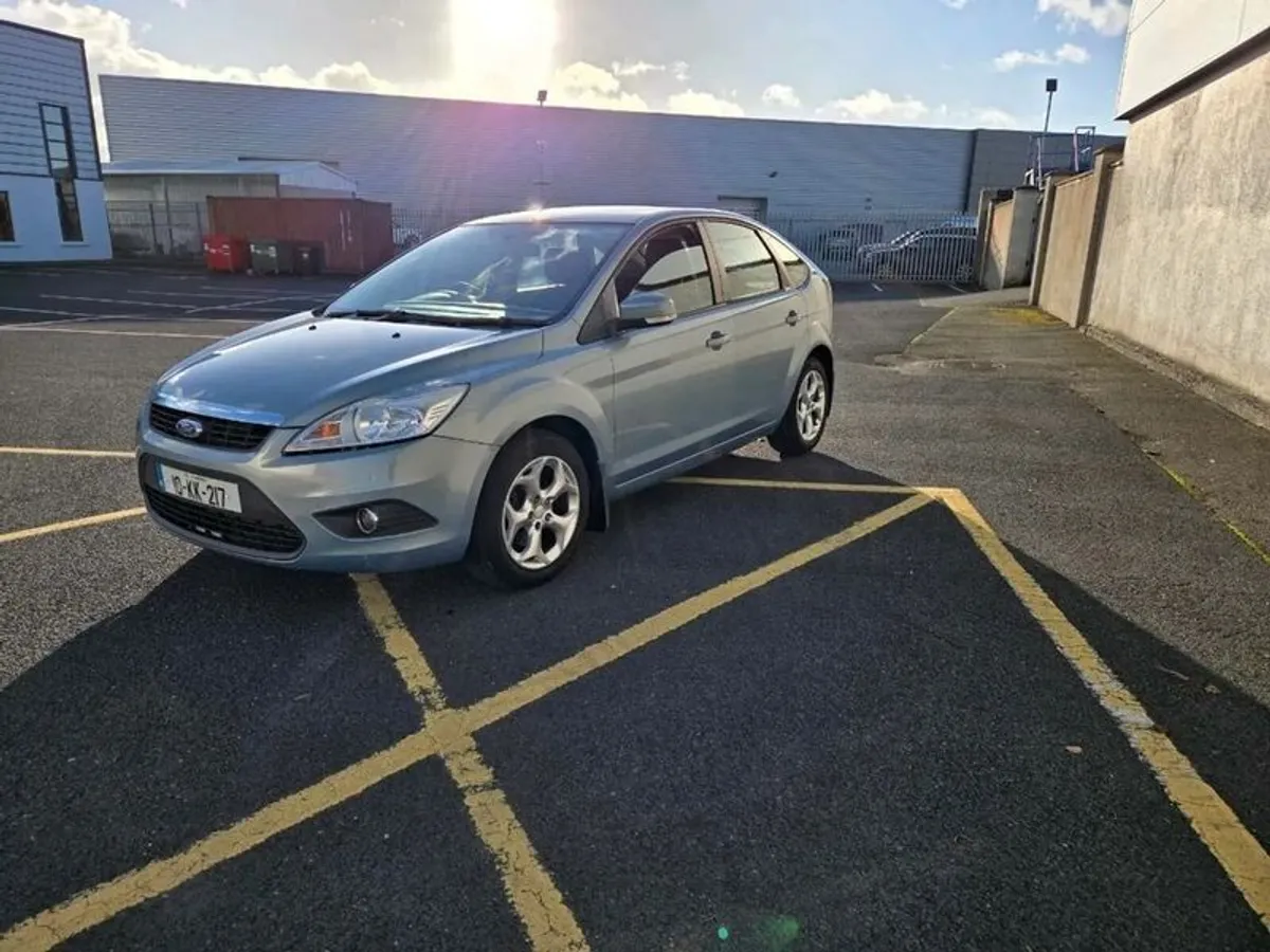 2010 Ford Focus - Image 3