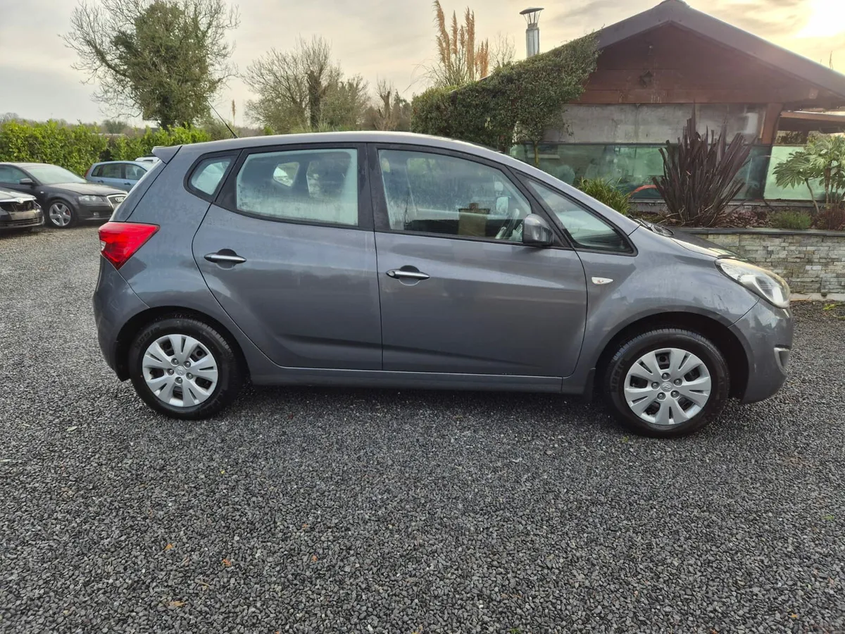 Hyundai ix20 - Image 2