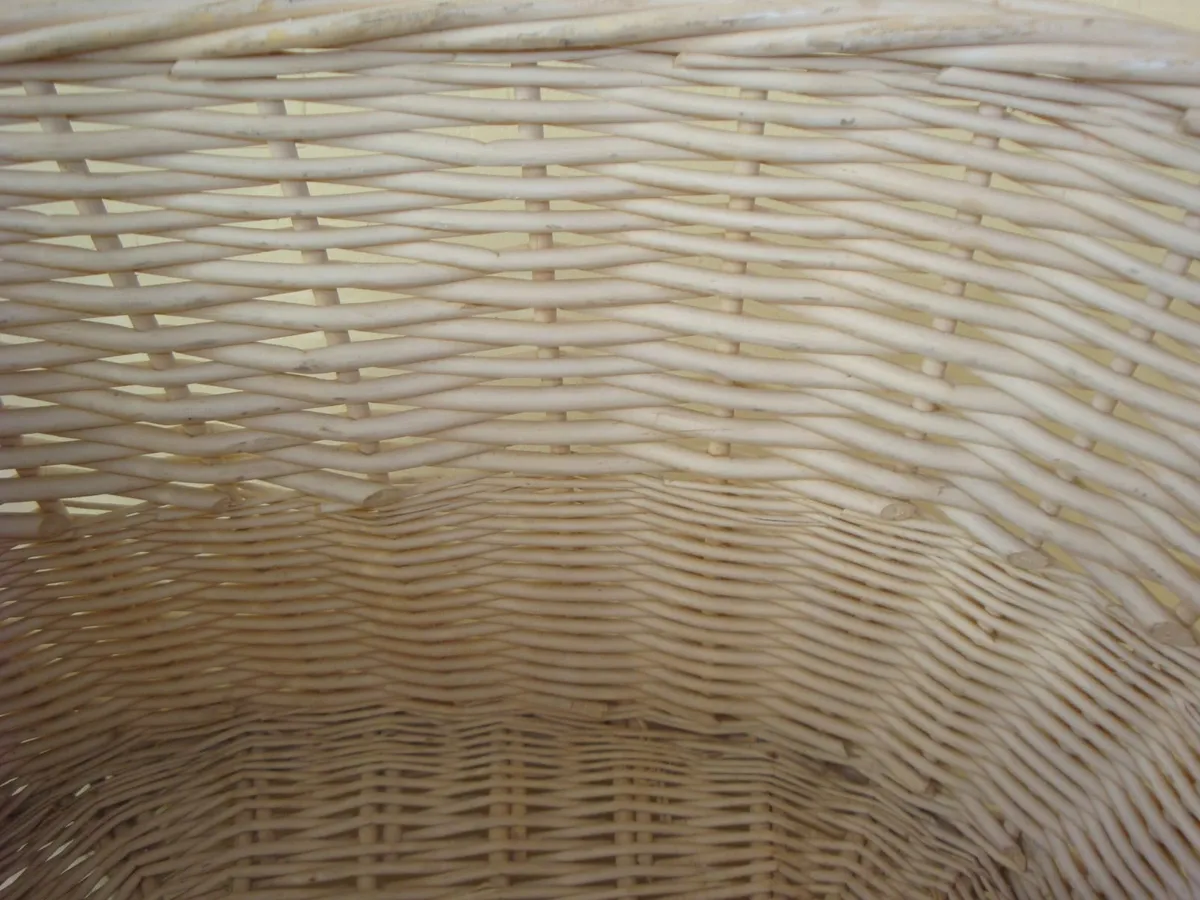 Oval wicker basket - Image 2