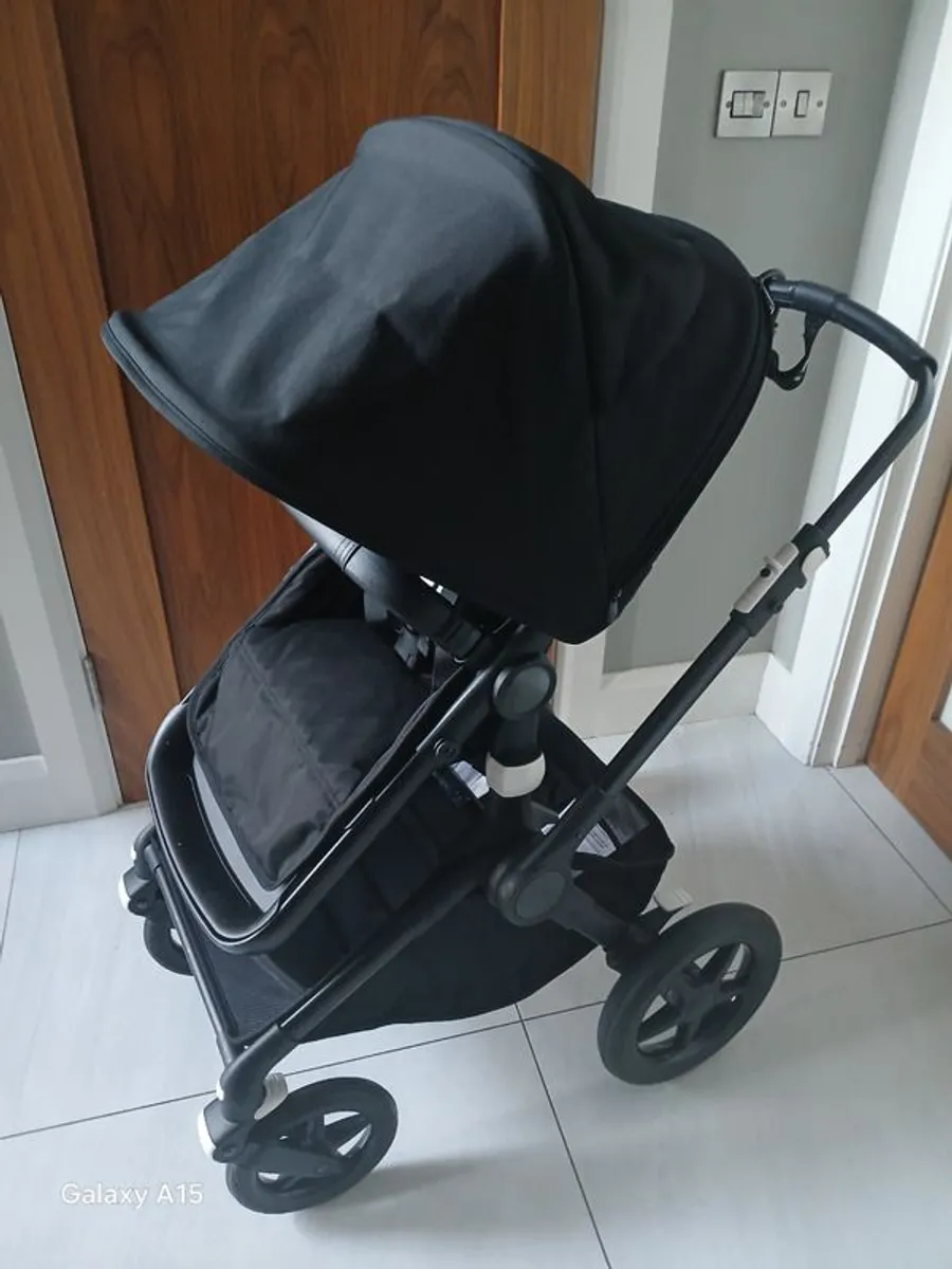Bugaboo Fox 3 like new - Image 2