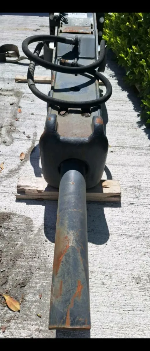 Rock breakers - Image 3