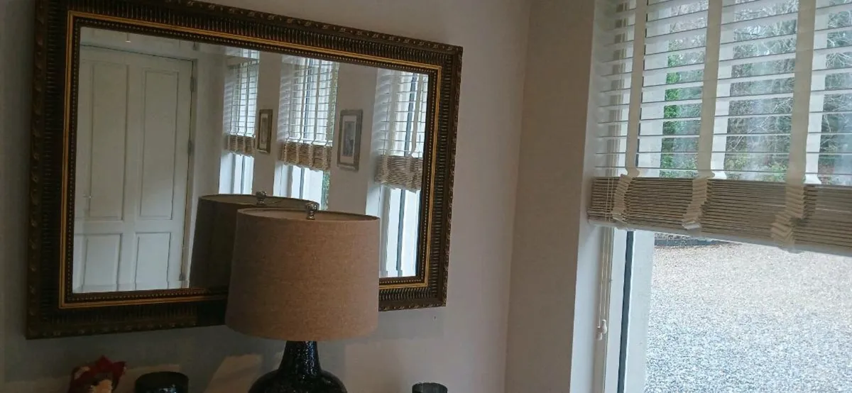 Large gold mirror - Image 2