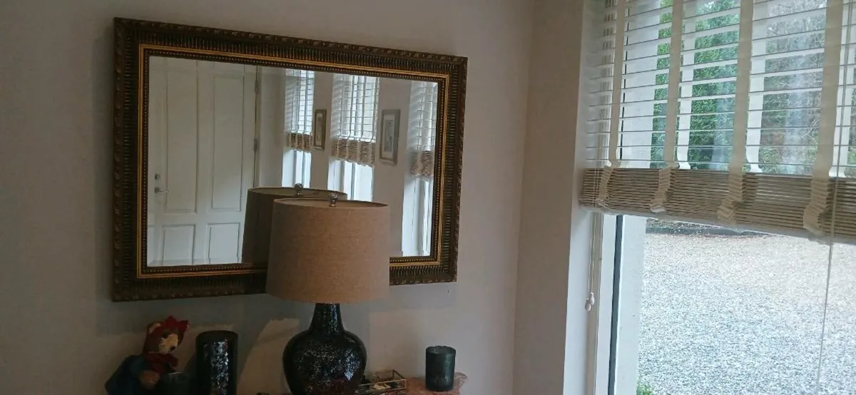 Large gold mirror - Image 3