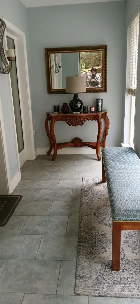 Large gold mirror - Image 1