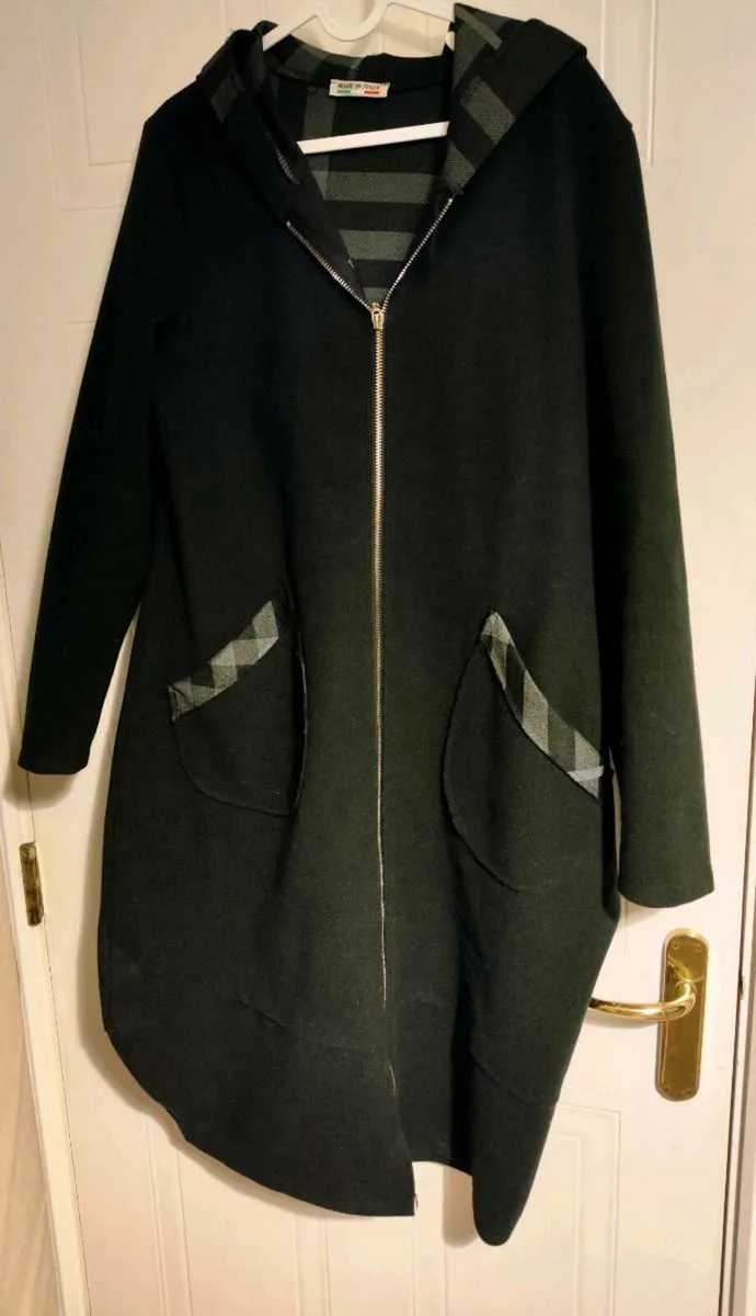 Made in Italy Hooded Coat – Elegant & Cozy - Image 1